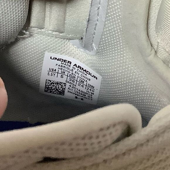 Under Armour Youth Steph Curry lll High top sneakers - Picture 5 of 5